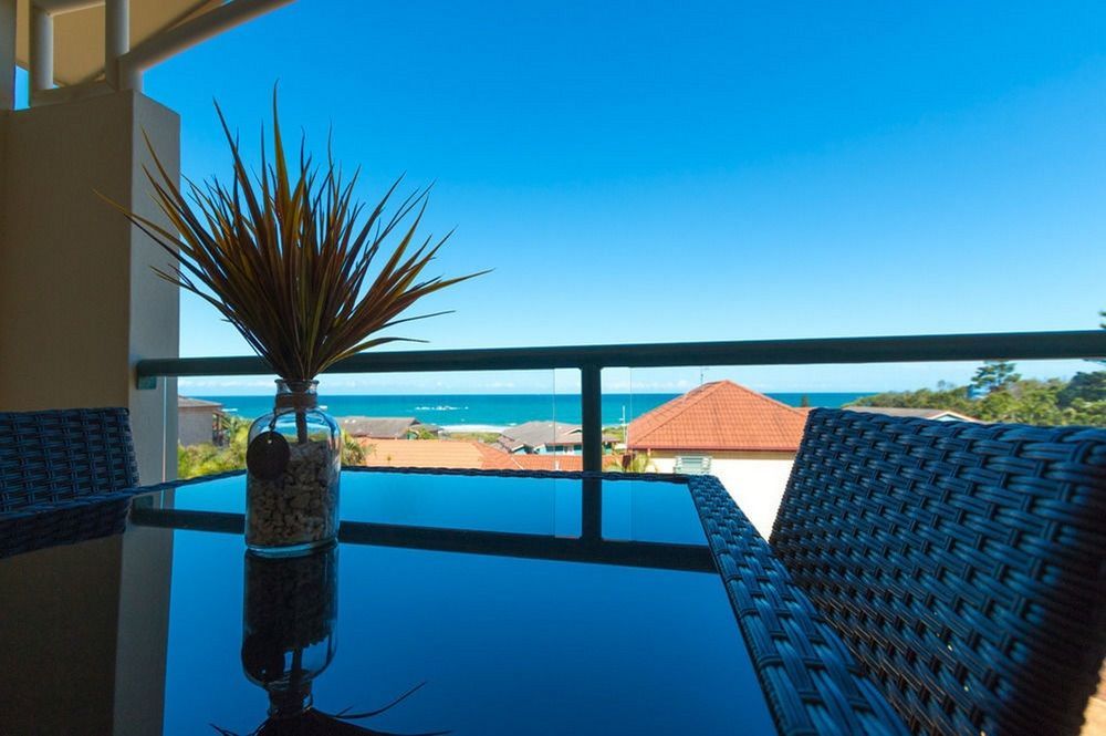 Beach Haven Executive Apartments Korora Exterior photo