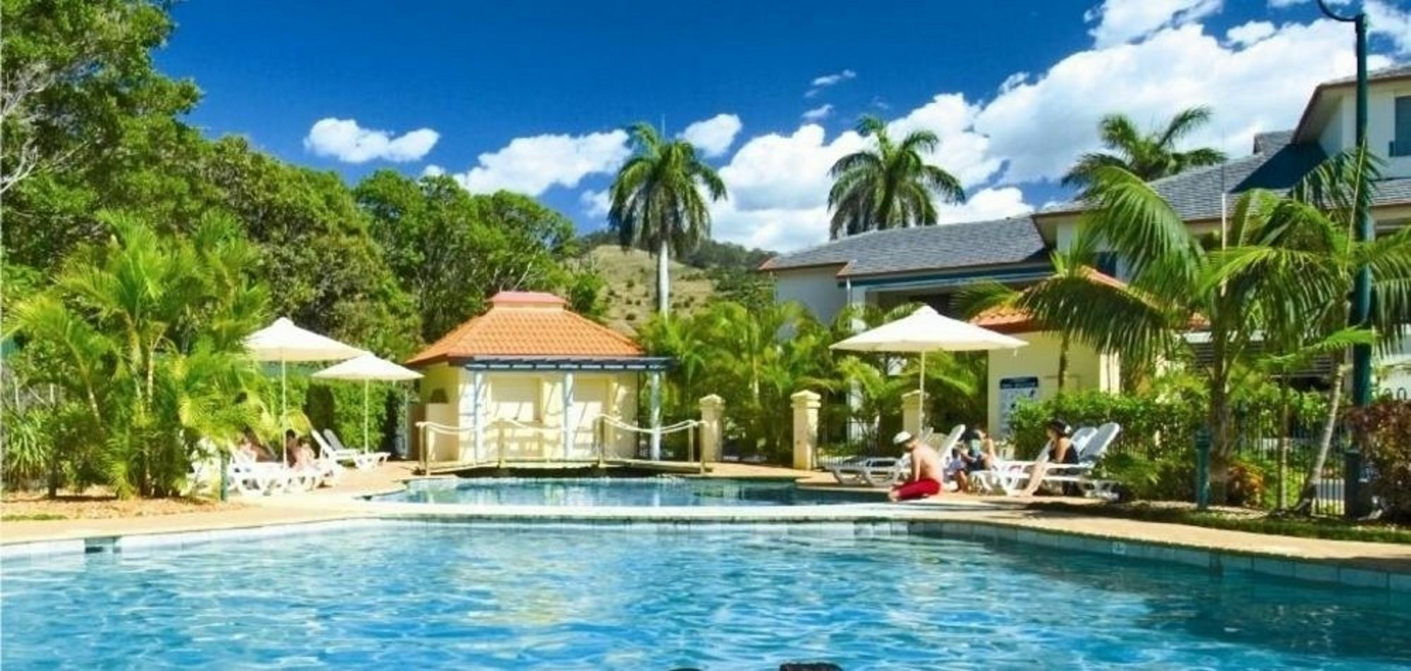 Beach Haven Executive Apartments Korora Exterior photo